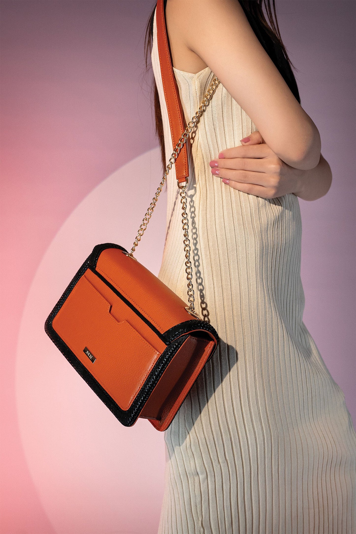 Easy to handle tangerine bag