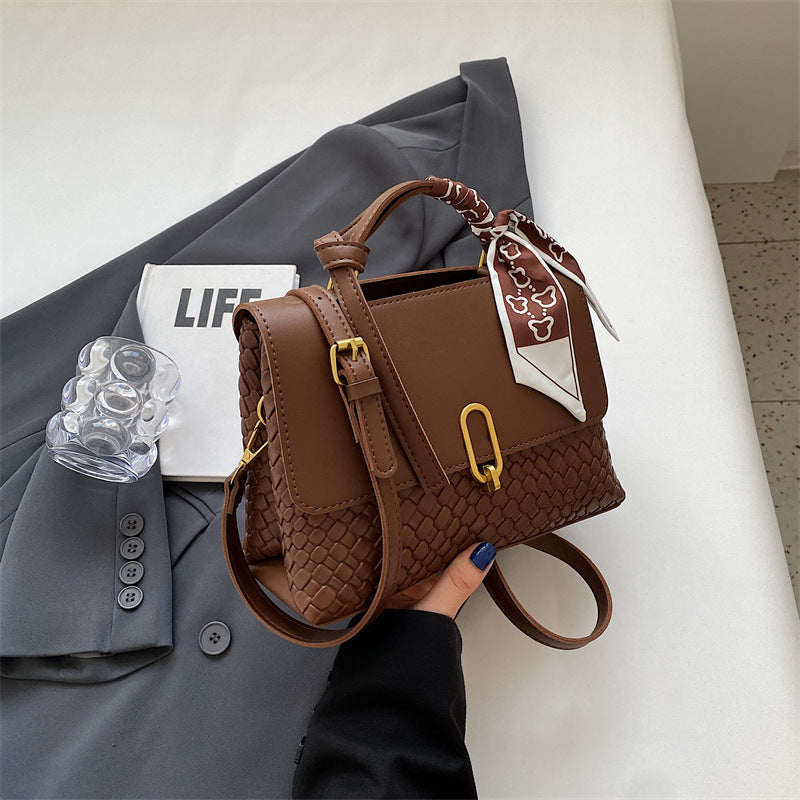 French Niche  Small Square Commuting Shoulder Bag