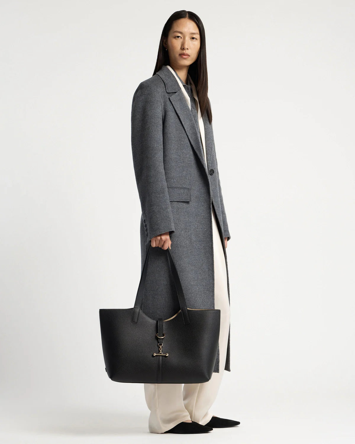 Rizz & Carry Luxe Black Tote Bag – Premium Women's Shoulder Handbag